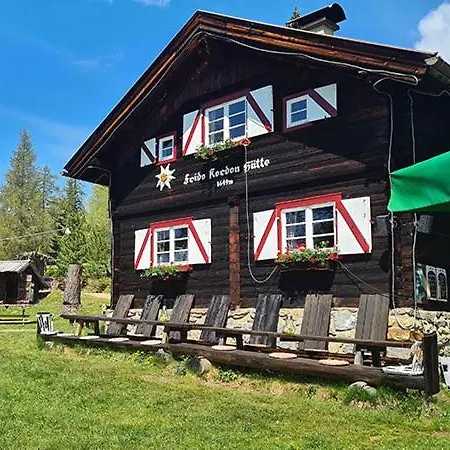 Tannenhaus I *